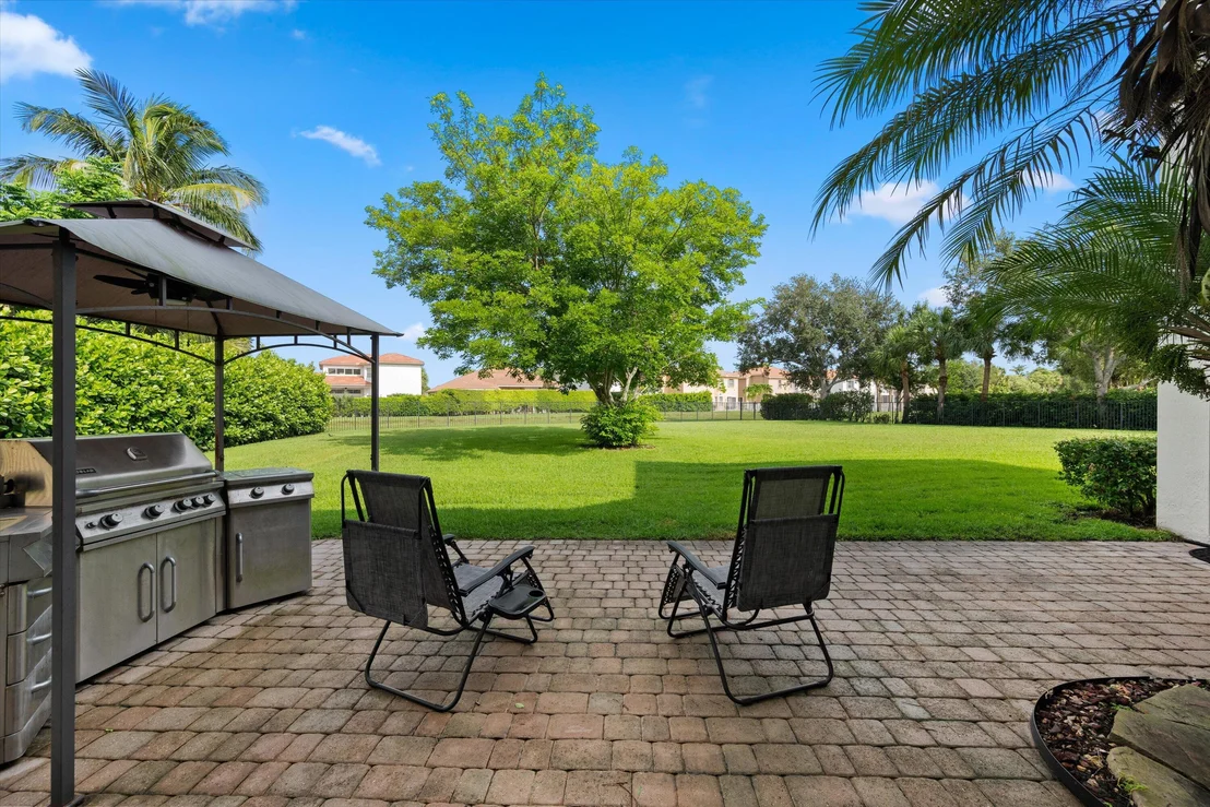 Photo of 1215 Creekside Drive
