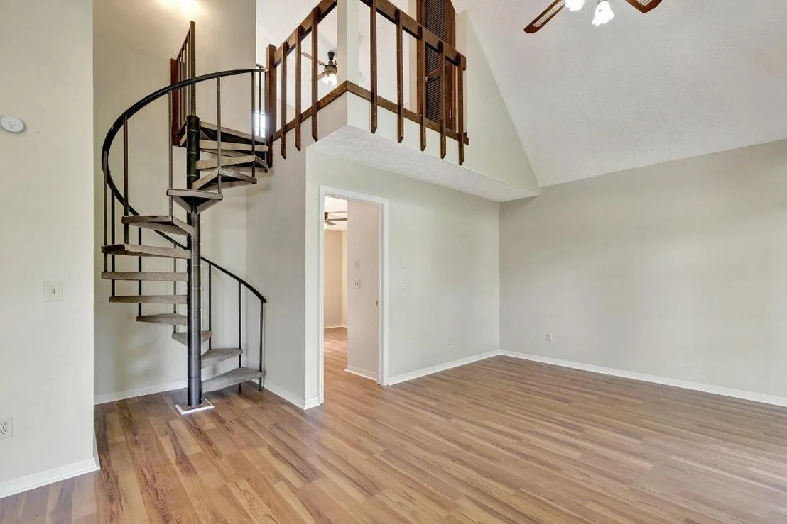 Photo of 5404 Sunset Boulevard