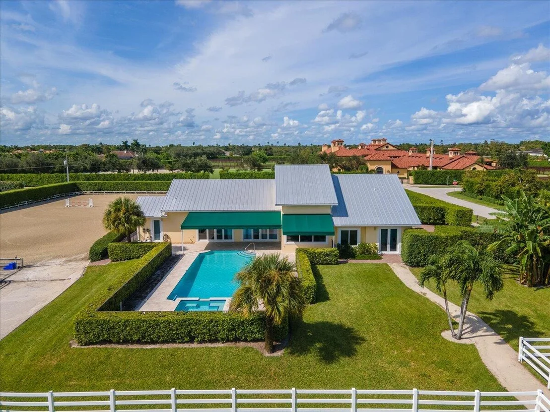 Photo of 14402 Laurel Trail
