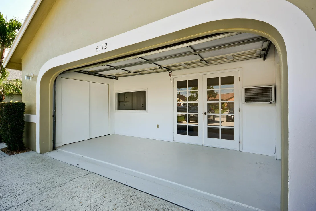 Photo of 6112 Barbara Street