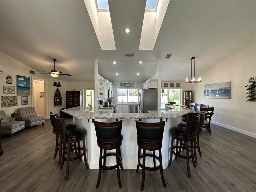 Photo of 455 Seneca Lane