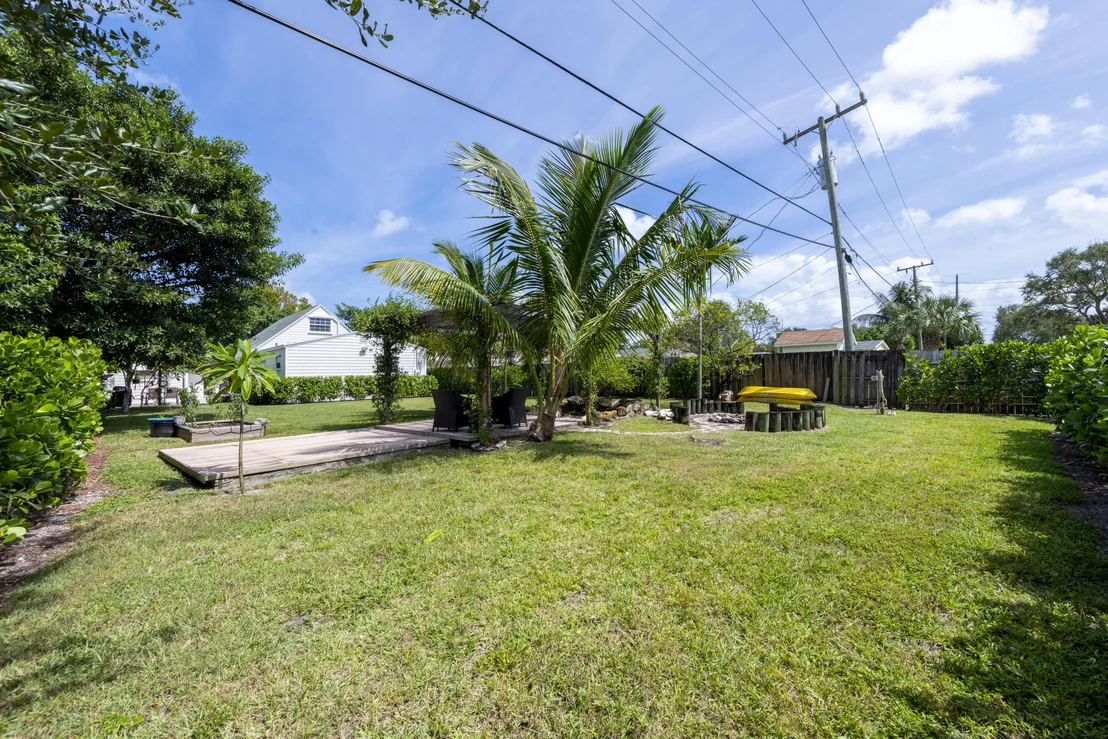 Photo of 338 Date Palm Drive