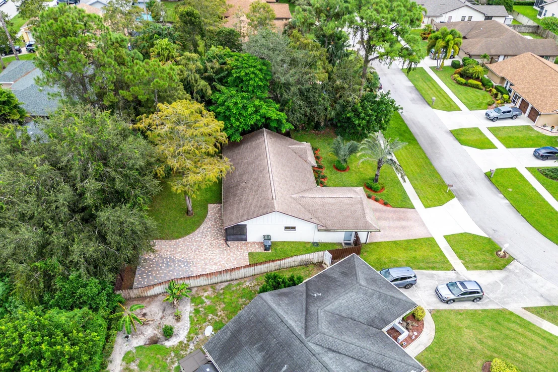 Photo of 14271 Flora Lane