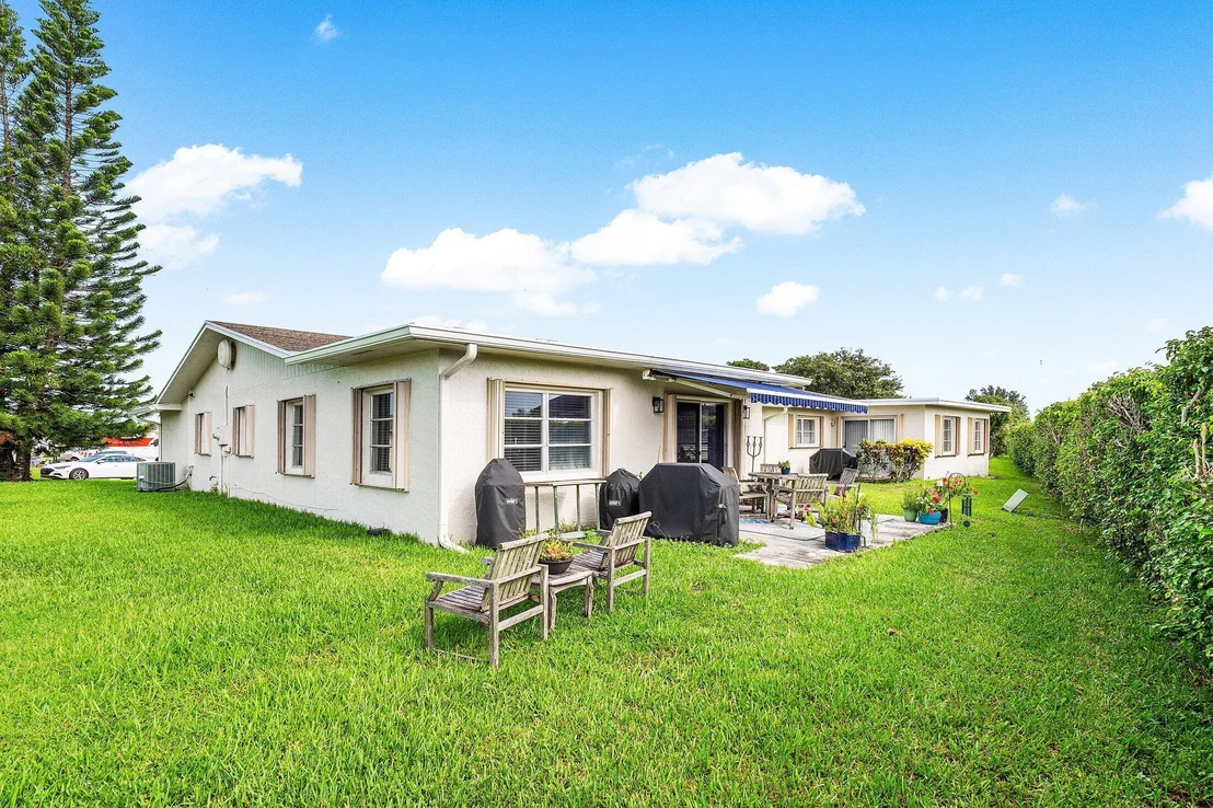 Photo of 6027 Stanley Lane
