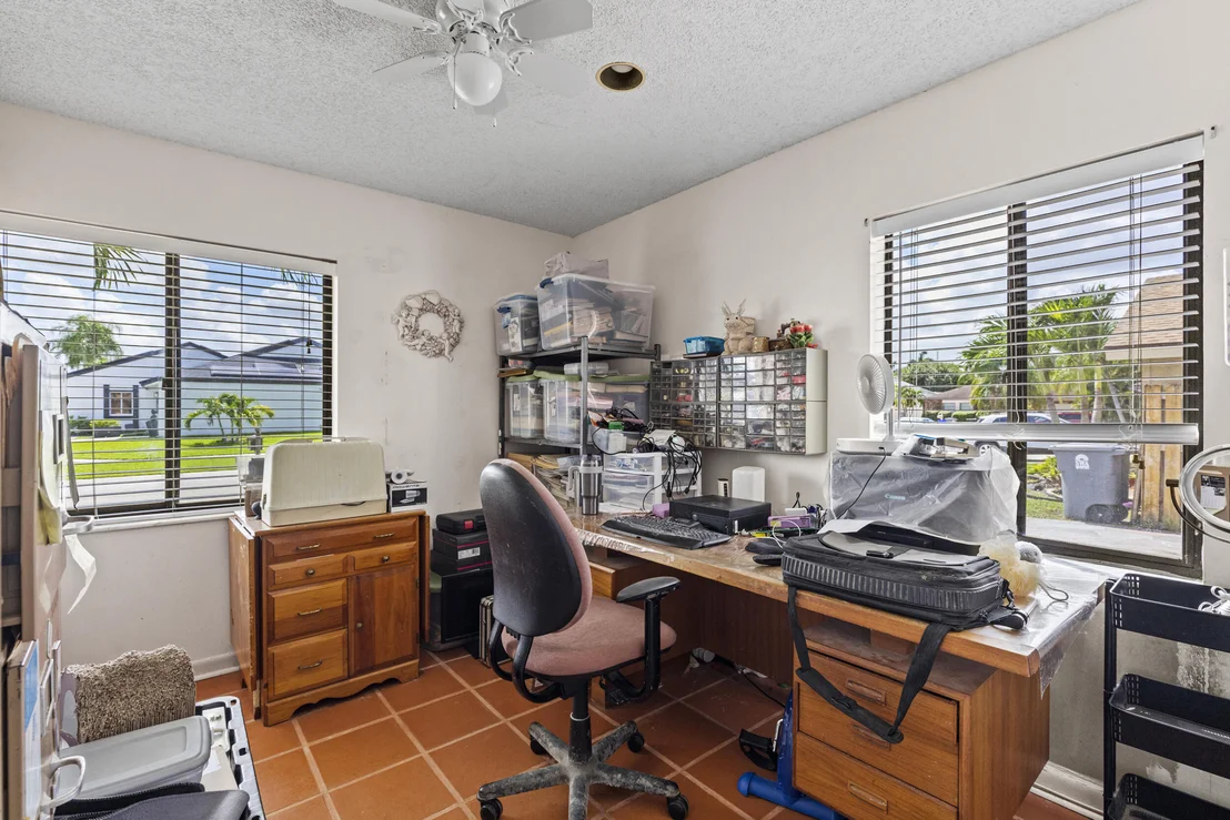 Photo of 21665 Sutters Lane