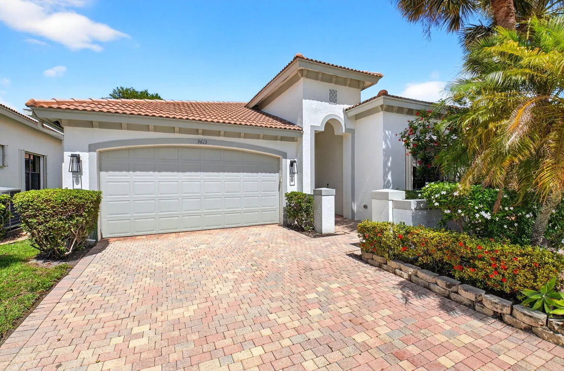 Photo of 9613 Isles Cay Drive