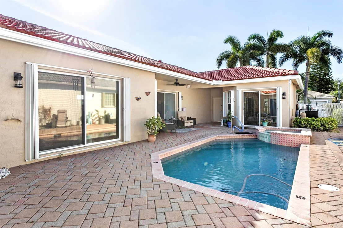 Photo of 10478 Utopia Circle S