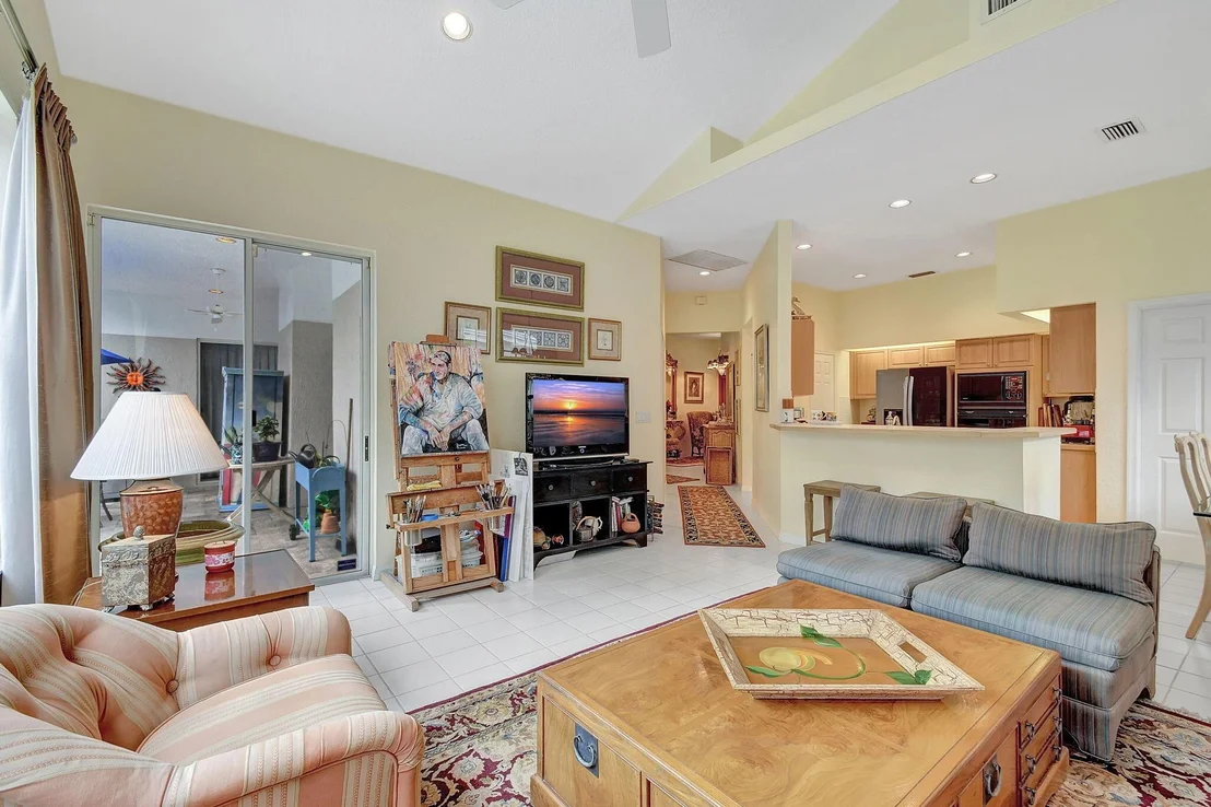Photo of 2773 Hampton Circle S