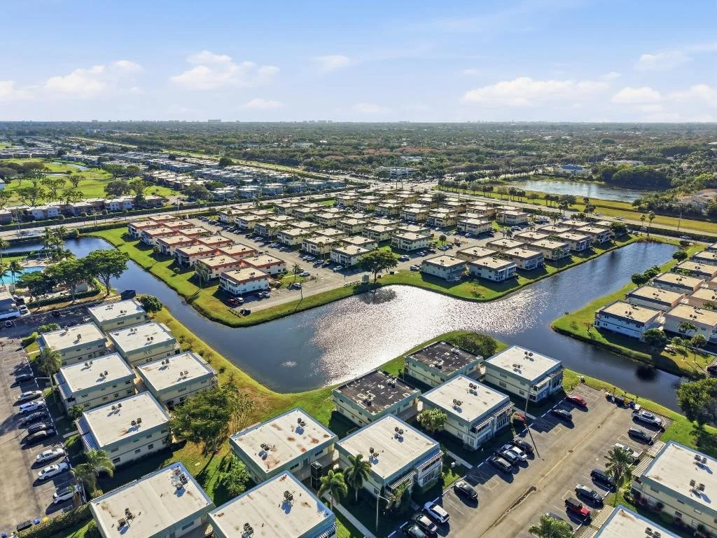 Photo of 710 Monaco O