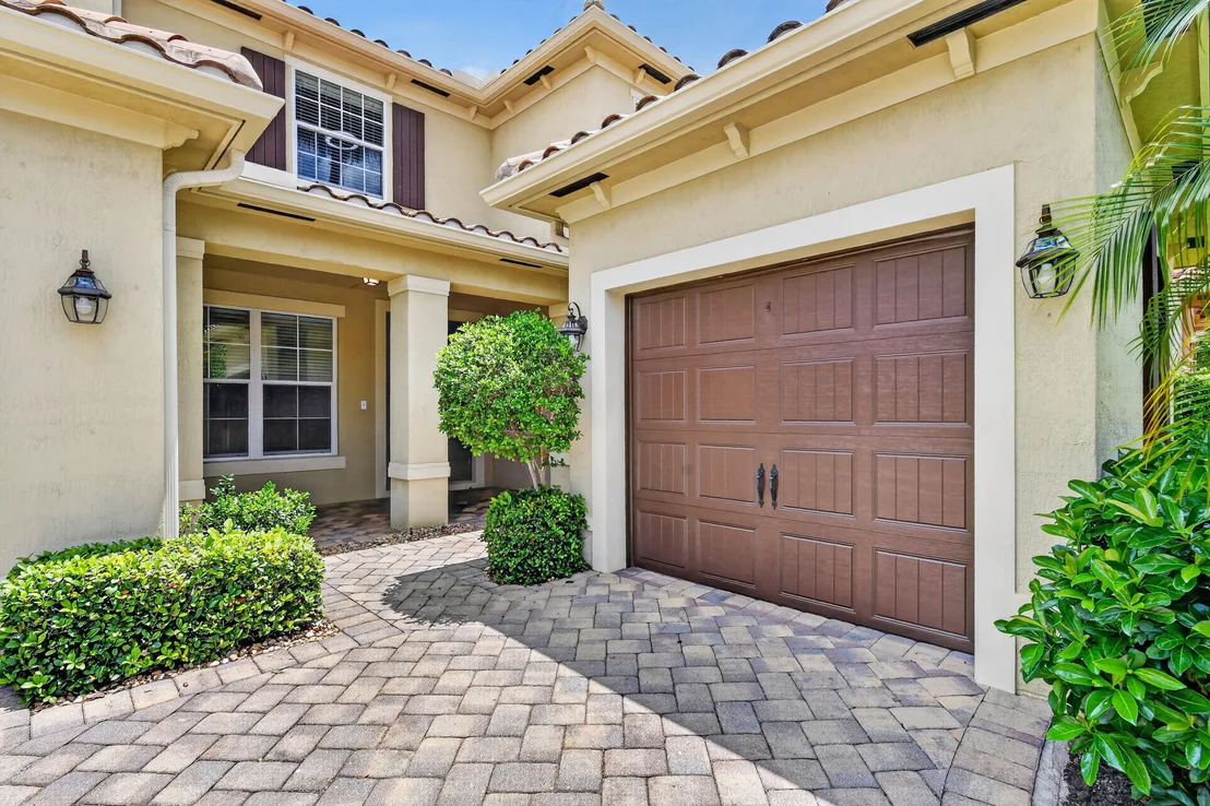 Photo of 10519 Longleaf Lane