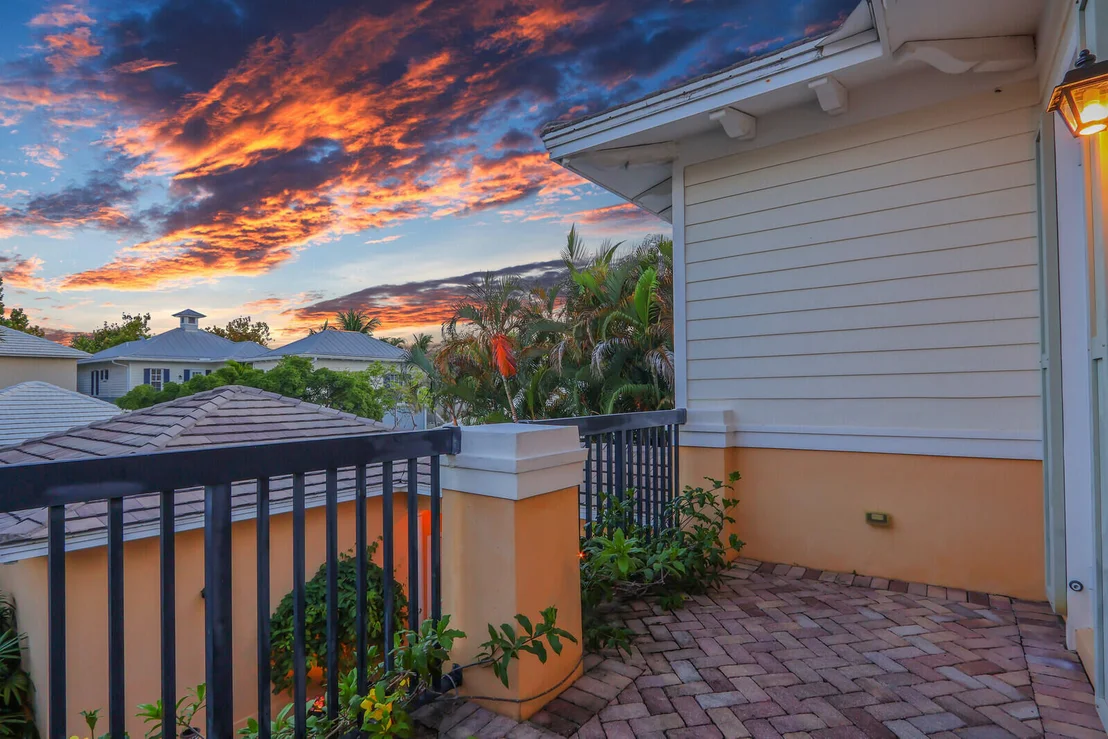 Photo of 122 Inkberry Drive