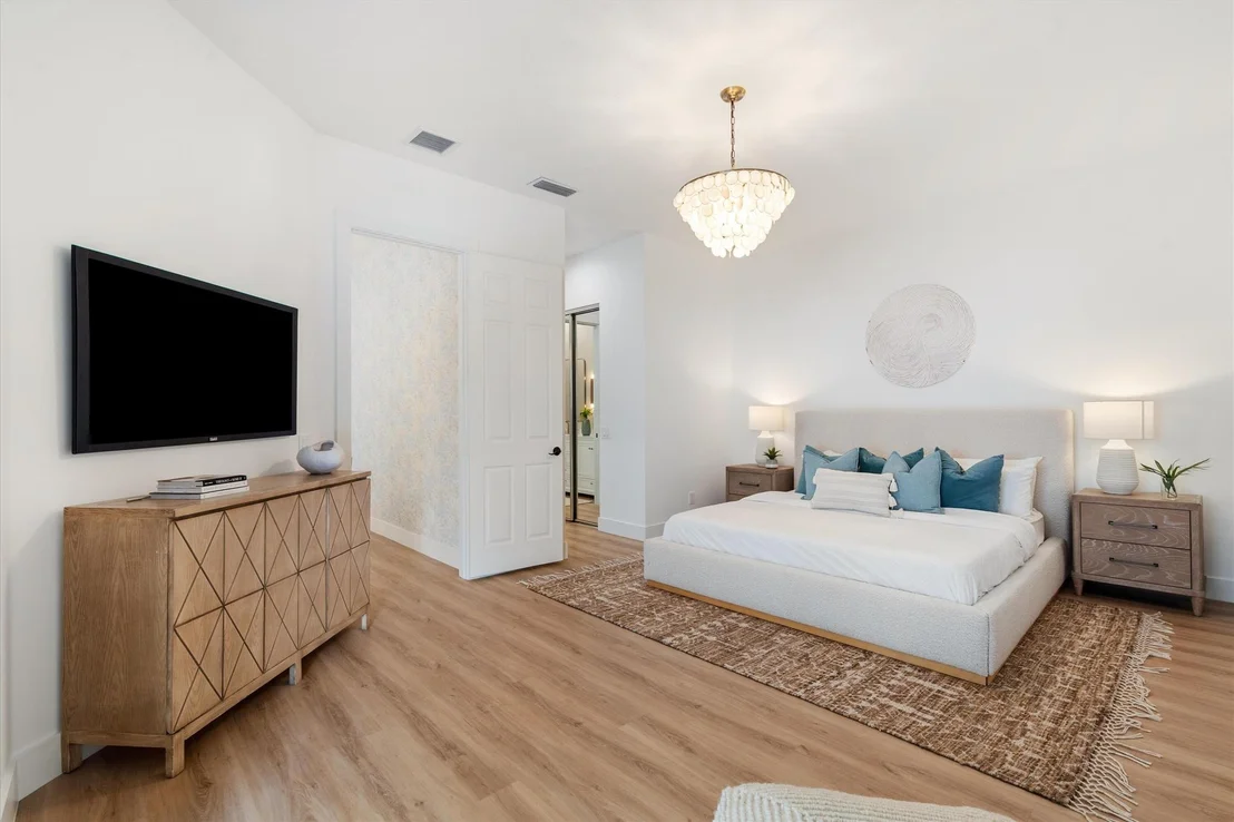 Photo of 3419 Greenway Drive