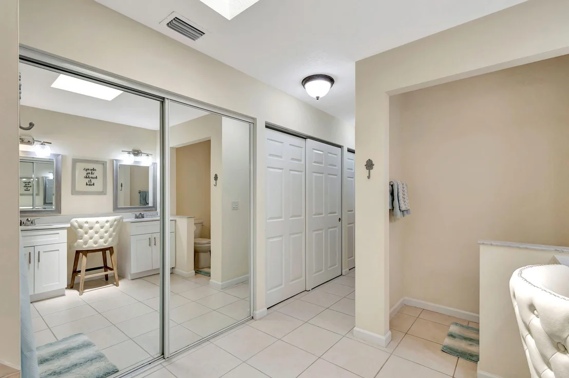 Photo of Unit D at 101 Half Moon Circle
