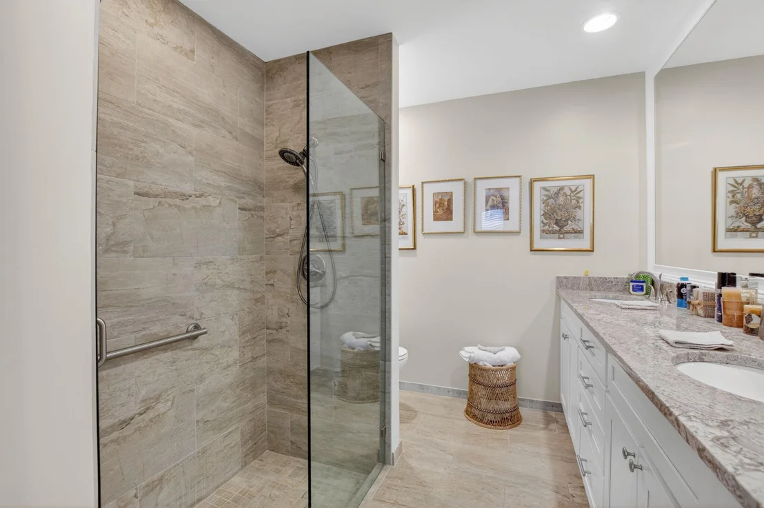 Photo of 5582 Royal Lake Circle