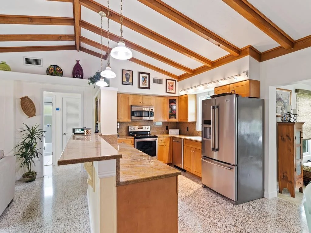 Photo of 285 Live Oak Drive