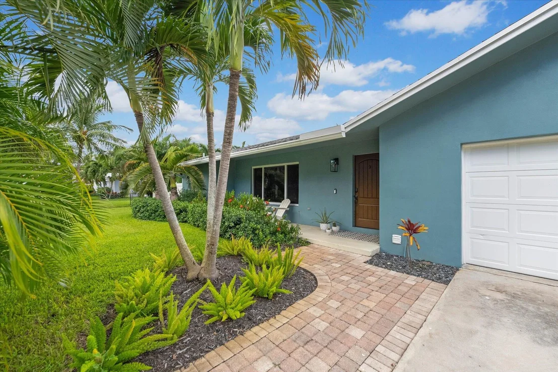 Photo of 4649 Palm Ridge Boulevard