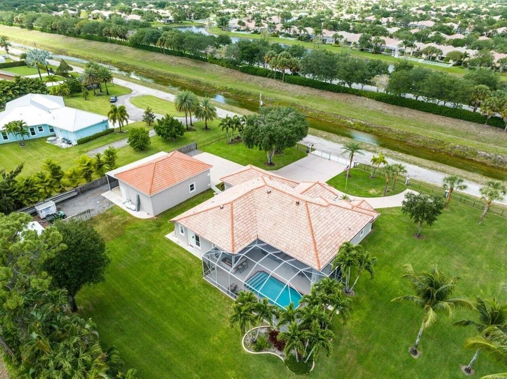 Photo of 8360 Arrowhead Drive
