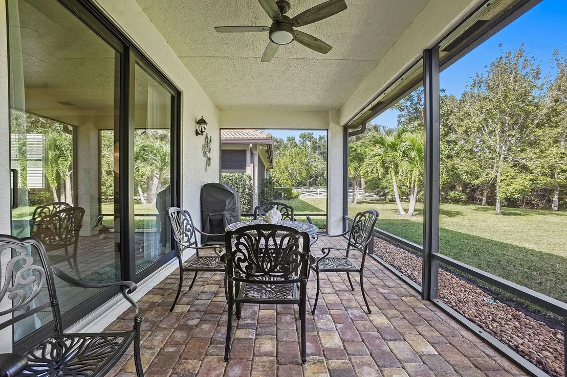 Photo of 5879 SE Entry Court