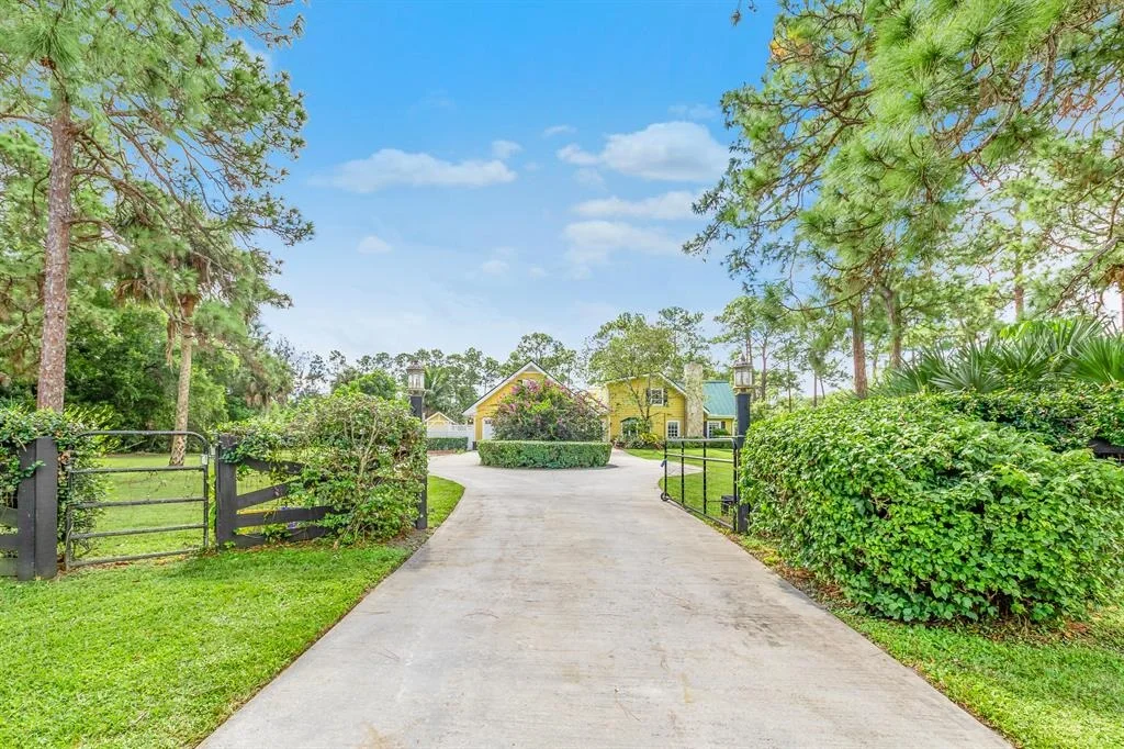 Photo of 16560 Alexander Run