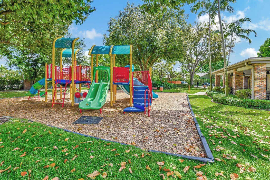Photo of 3170 Equestrian Drive