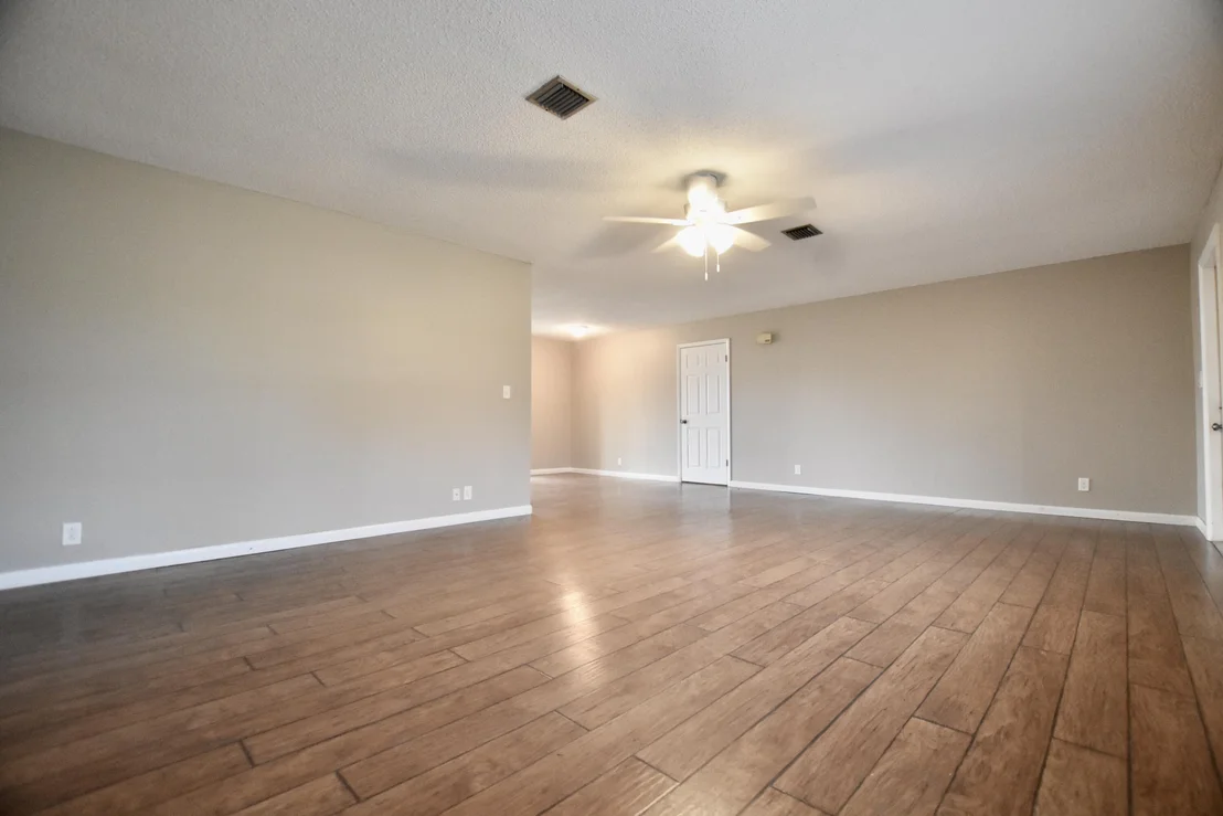 Photo of 4879 SE Horseshoe Point Road
