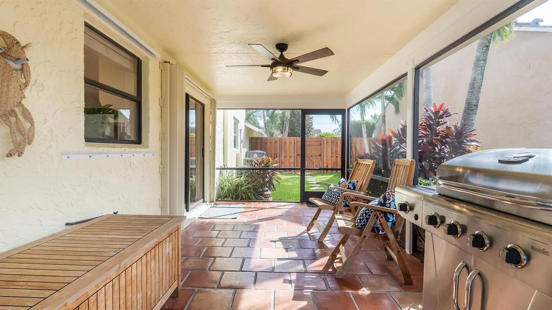Photo of 23059 Sunfield Drive