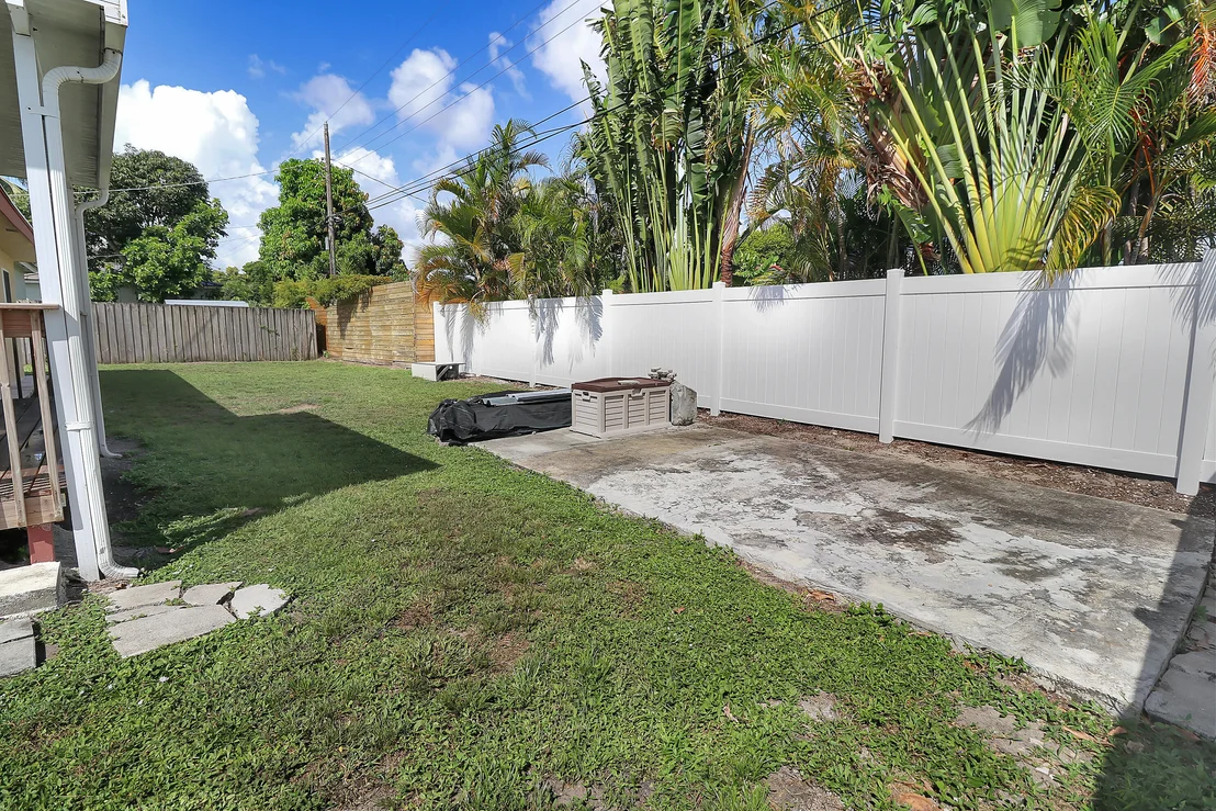 Photo of 2233 NW 3rd Avenue