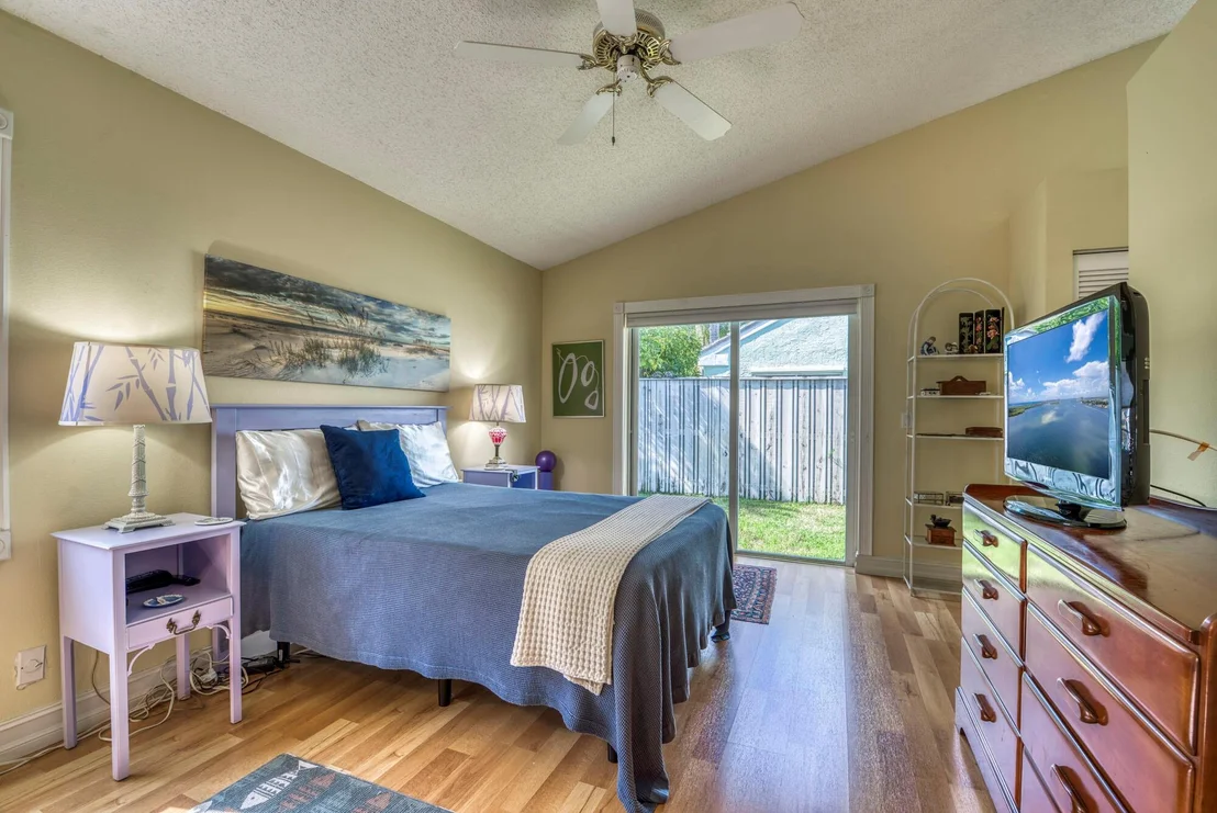 Photo of 3 Commanders Drive