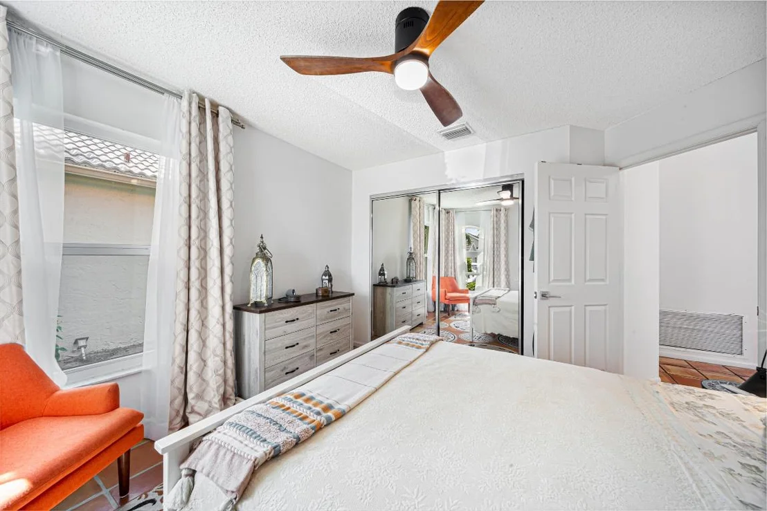 Photo of 6087 Bay Isles Drive