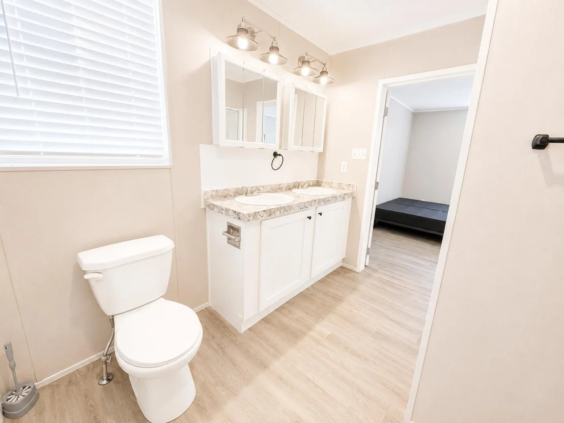 Photo of 1121 ORANGE Loop
