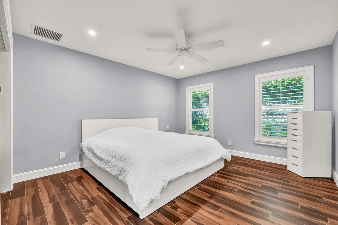 Photo of 471 N Juno Lane