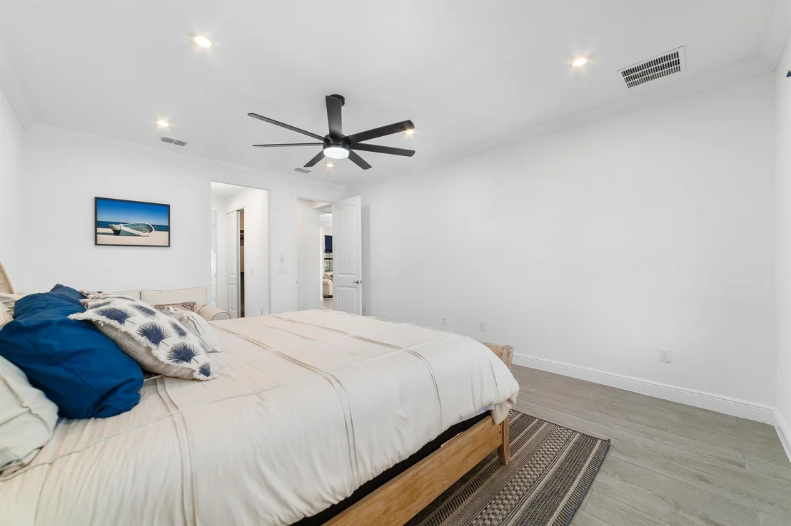 Photo of 6354 Arcadia Sq Square