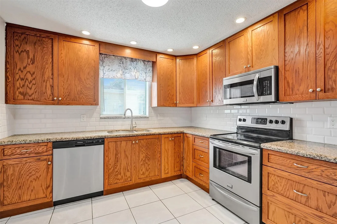 Photo of 22351 Boulder Street