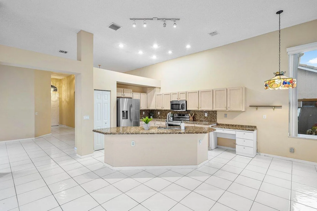 Photo of 5536 Grande Palm Circle
