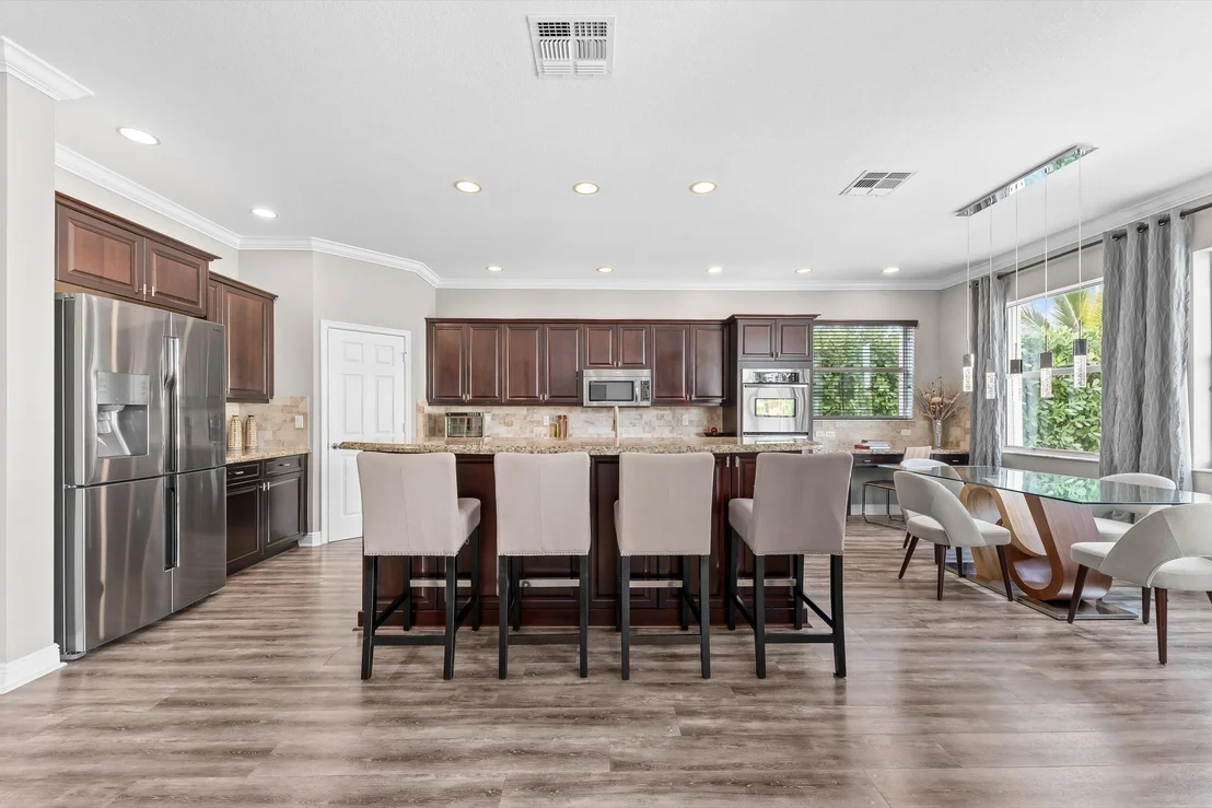 Photo of 9724 Phipps Lane