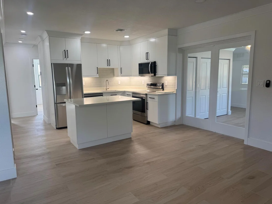 Photo of 3015 Robert Road