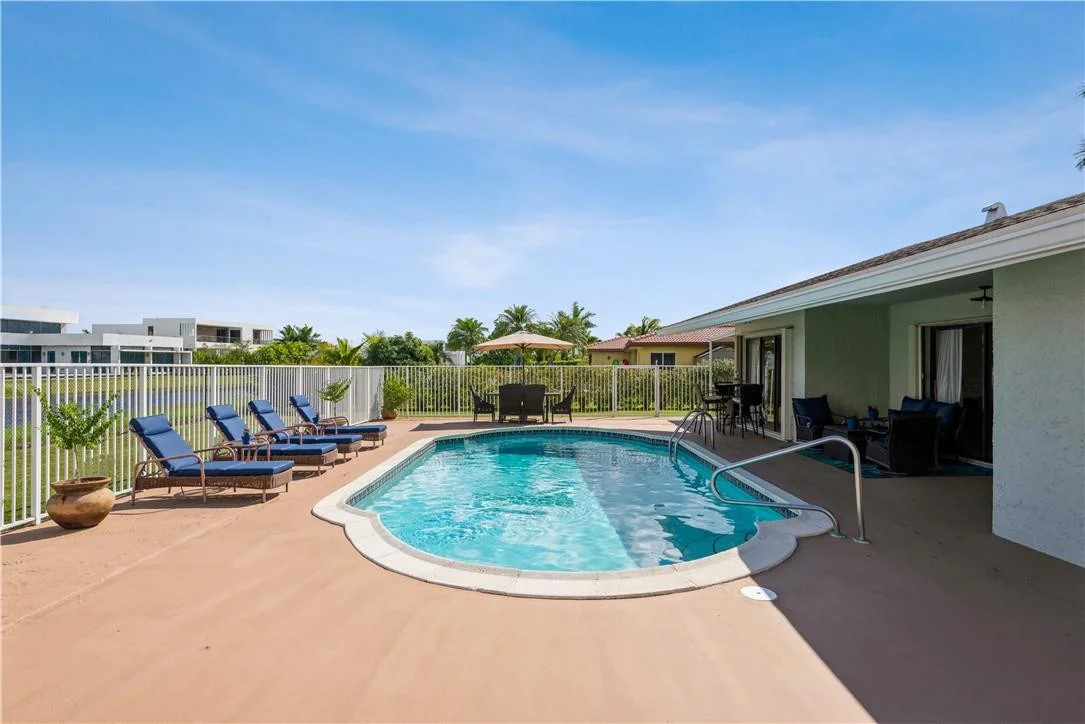 Photo of 16683 Golfview Drive