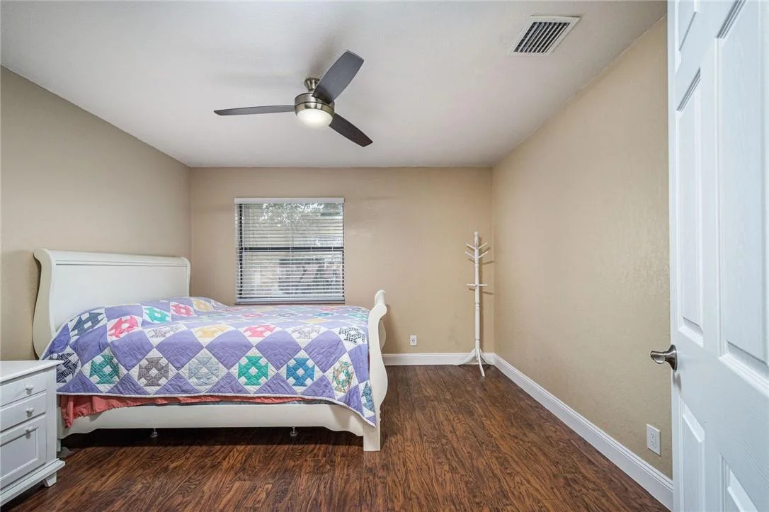 Photo of 597 Lakeside Circle