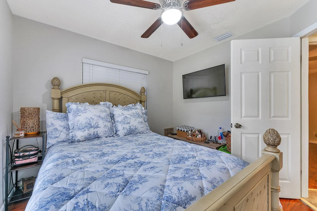 Photo of 249 SW 9th Circle