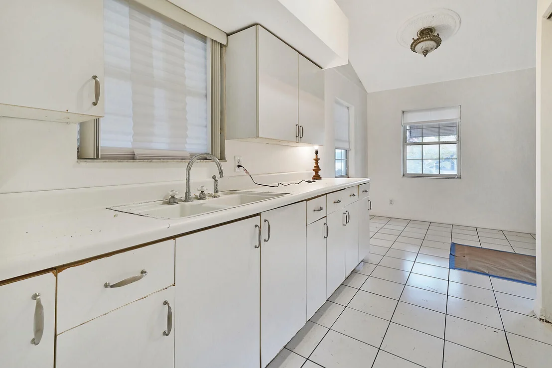 Photo of 240 Cornell Drive