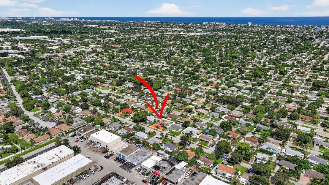 Photo of 2840 NE 7th Terrace