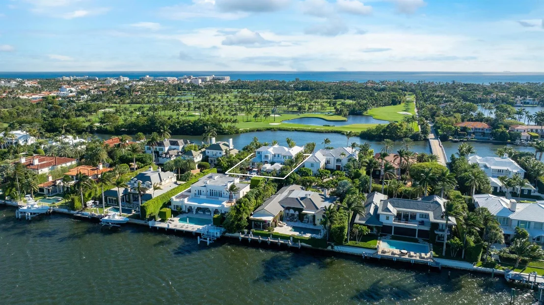 Photo of 584 Island Drive