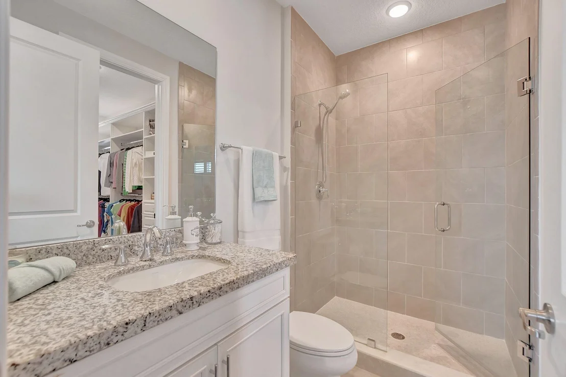 Photo of 6422 Esprit Way
