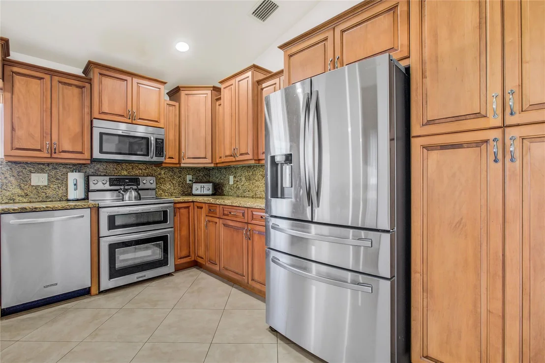 Photo of 429 Cambridge Lane