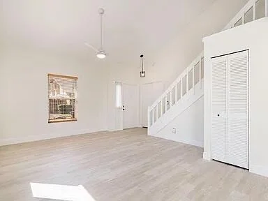 Photo of 211 Maplecrest Circle