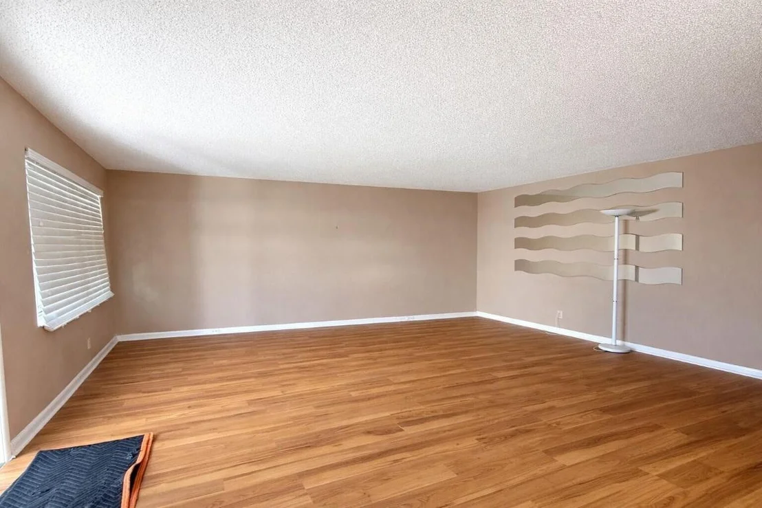 Photo of 1071 Exeter D