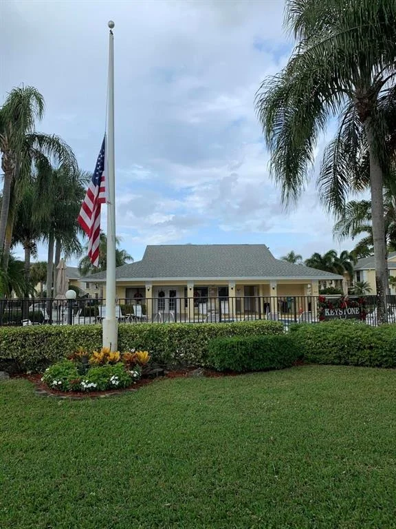 Photo of Unit C at 1132 Keystone Drive