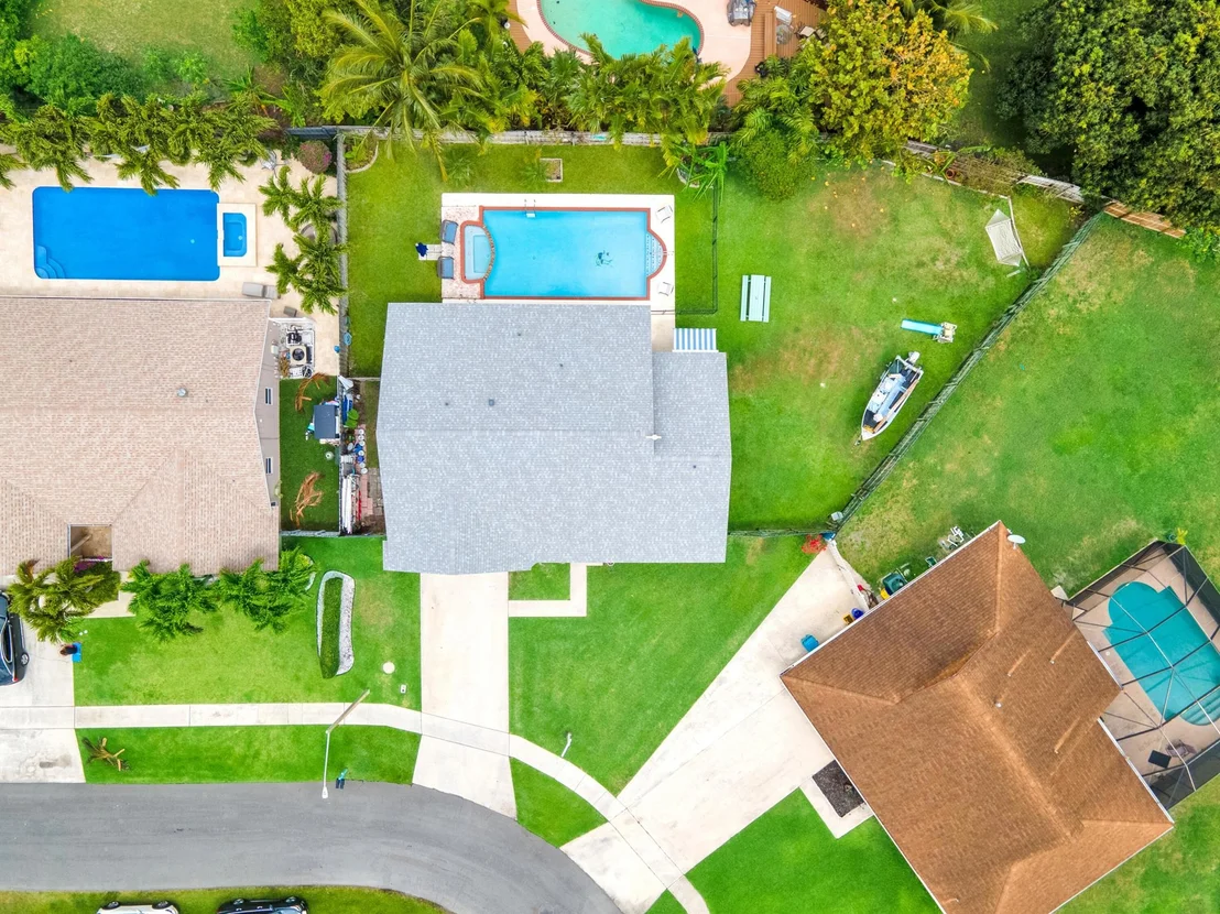 Photo of 801 NW 8th Way
