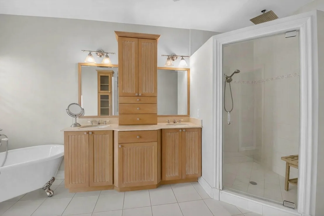 Photo of 954 Cypress Drive
