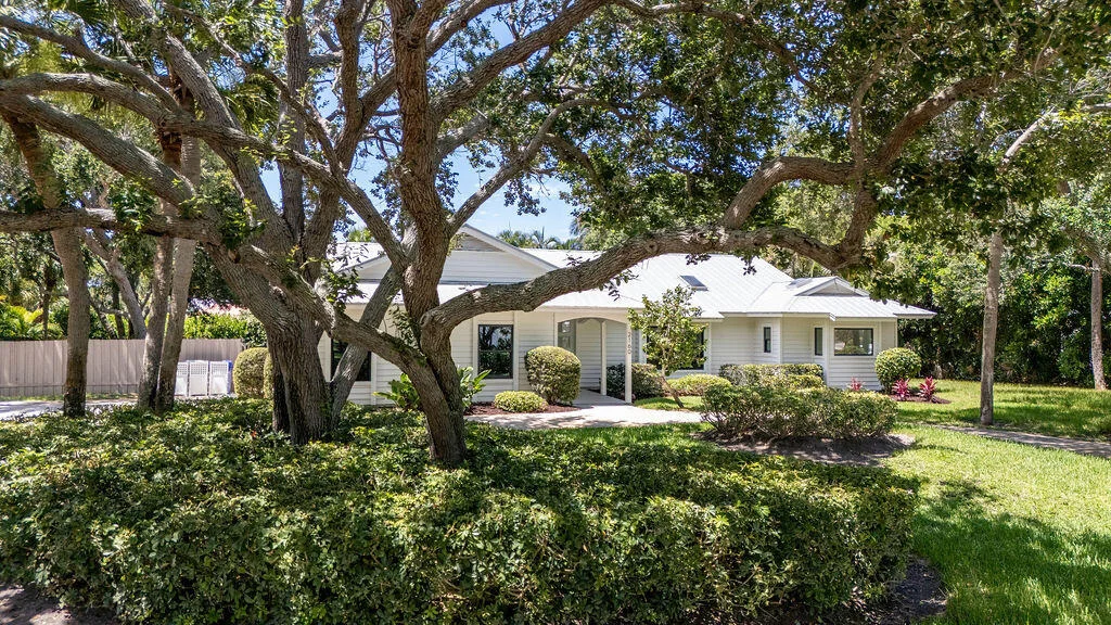 Photo of 2160 Seagrape Drive